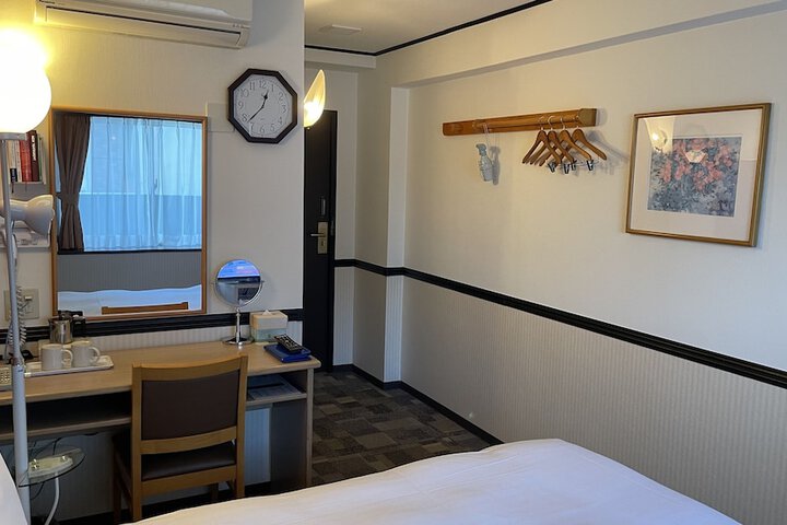 Room 18 of 75