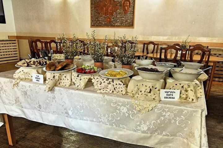 Dining 67 of 75