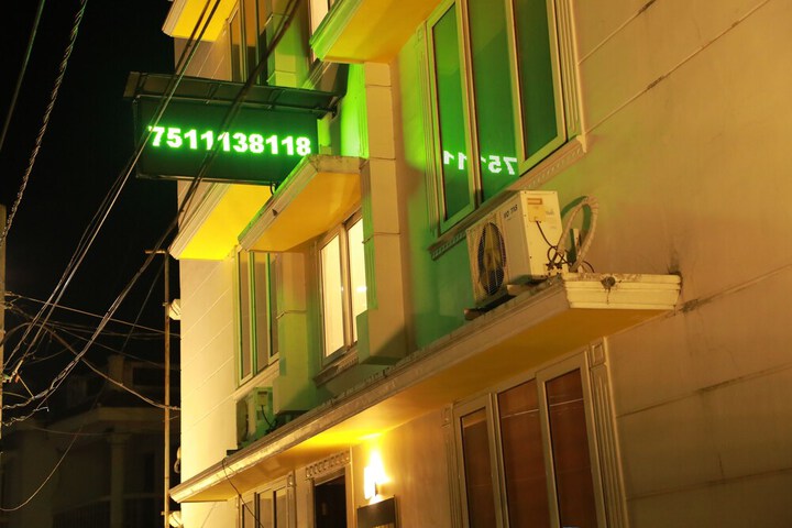 Hotel 35 of 36