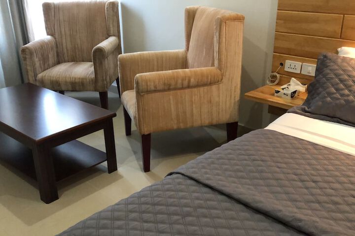 Room 5 of 22