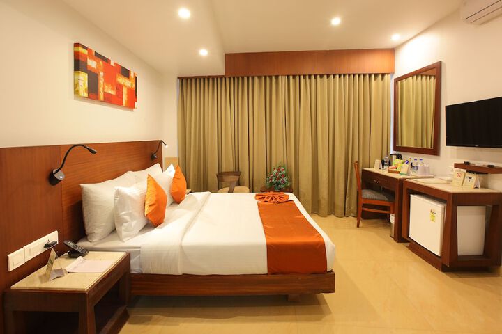 Room 6 of 37