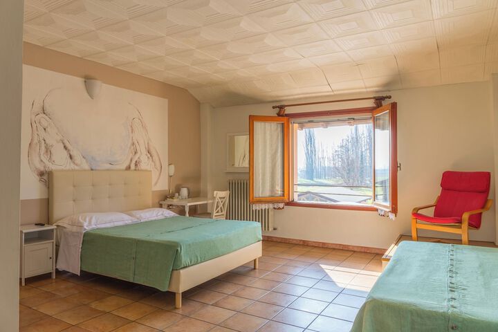 Room 3 of 21