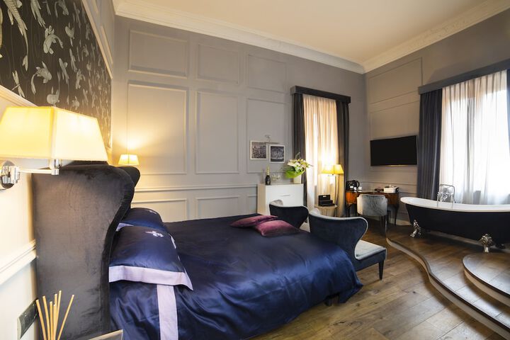 Room 15 of 41