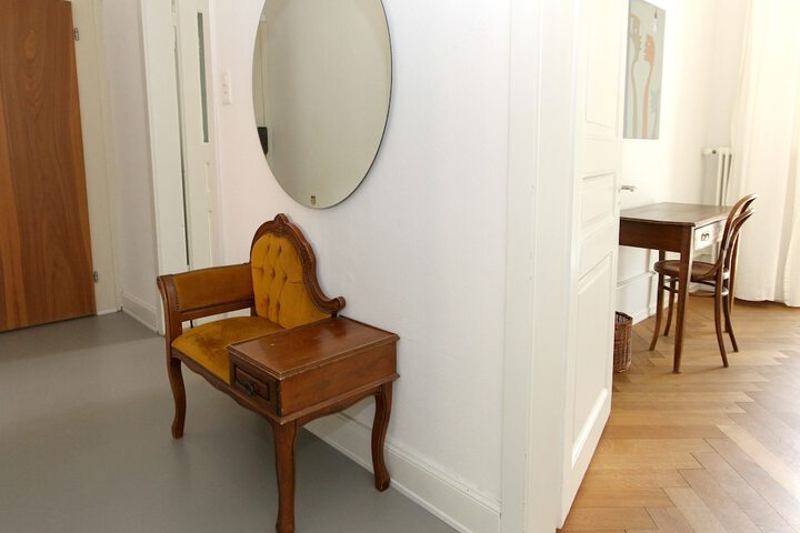 Room 49 of 67