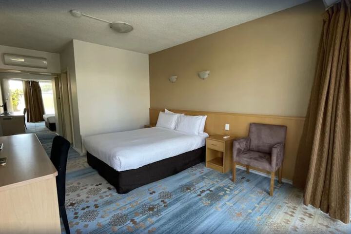 Room 26 of 52