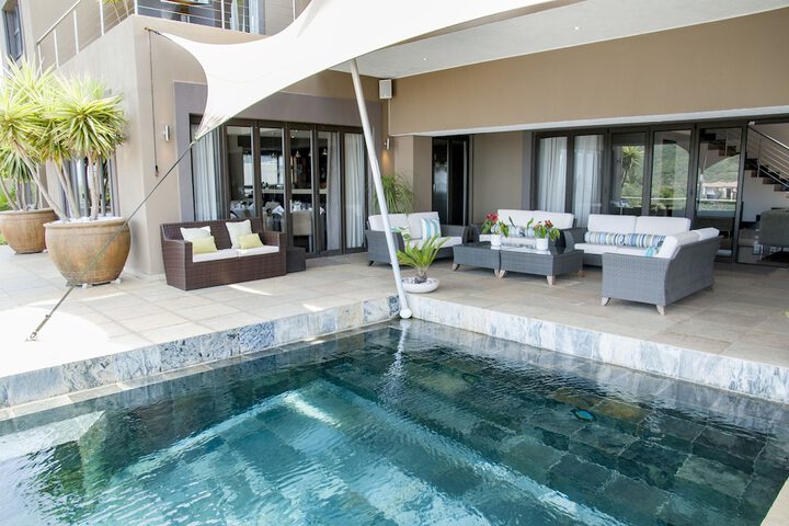 Pool 28 of 44