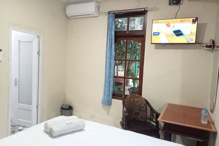 Room 6 of 29