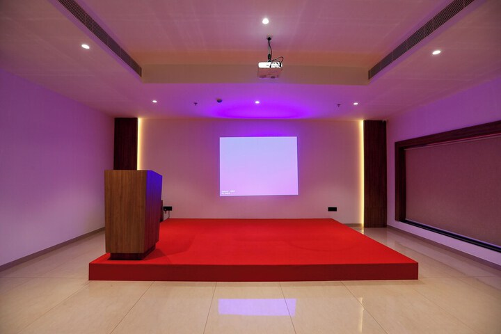 Ballroom/Hall 50 of 61