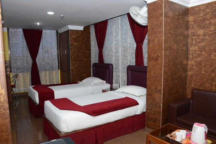 Room 13 of 41