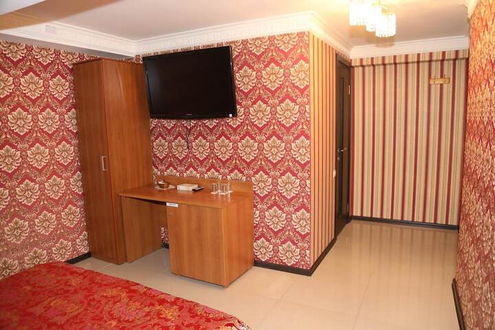 Room 23 of 68
