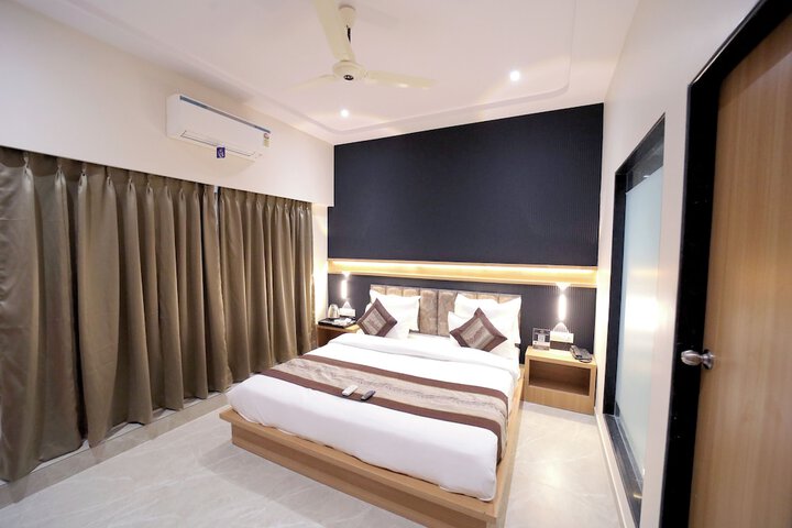 Room 19 of 30