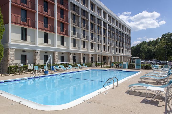 Pool 5 of 28