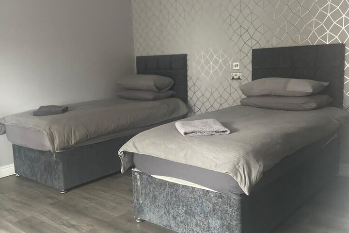 Room 11 of 15