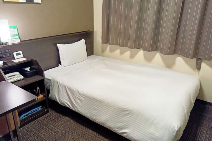 Room 7 of 31