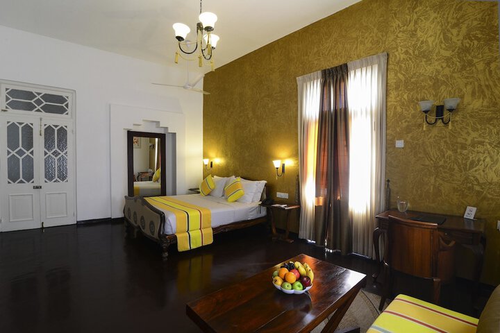 Room 16 of 41