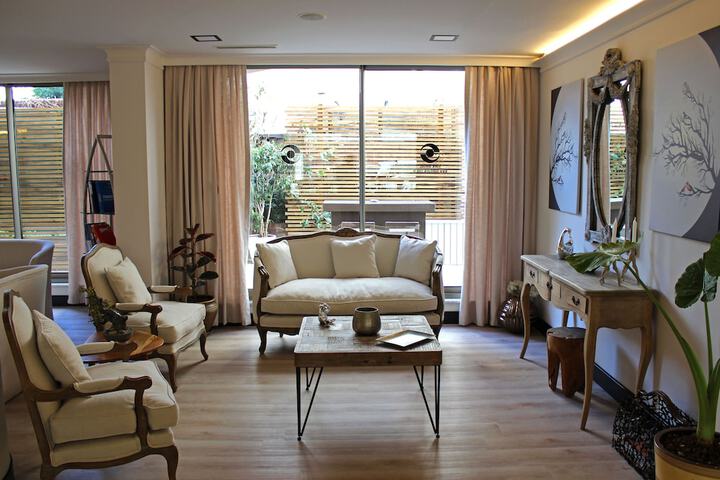 Hotel Interior 10 of 89
