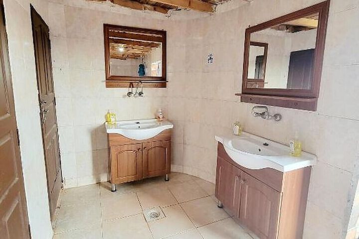 Room 20 of 51