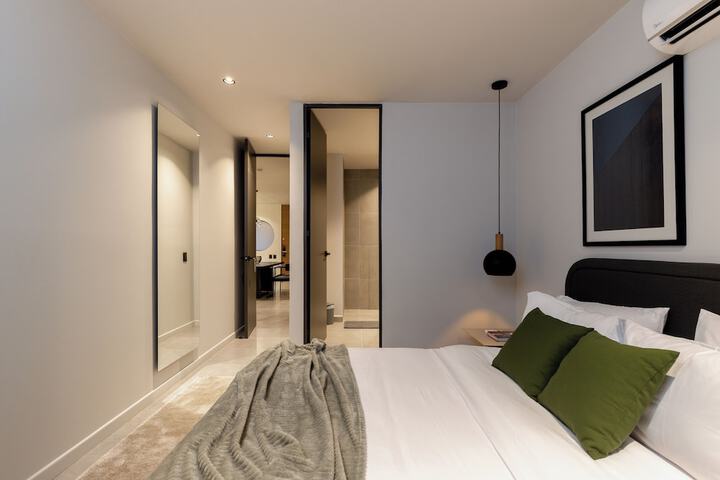 Room 46 of 199