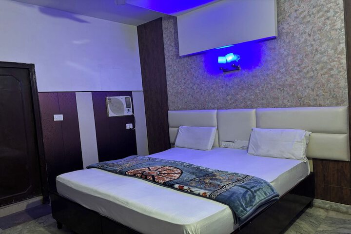 Room 21 of 39