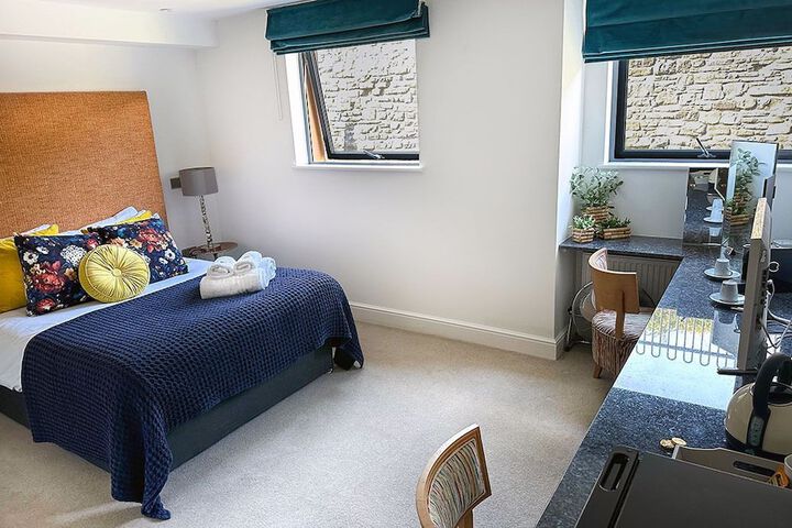 Room 41 of 283