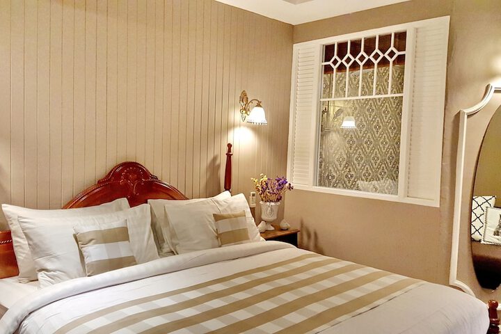 Room 25 of 148
