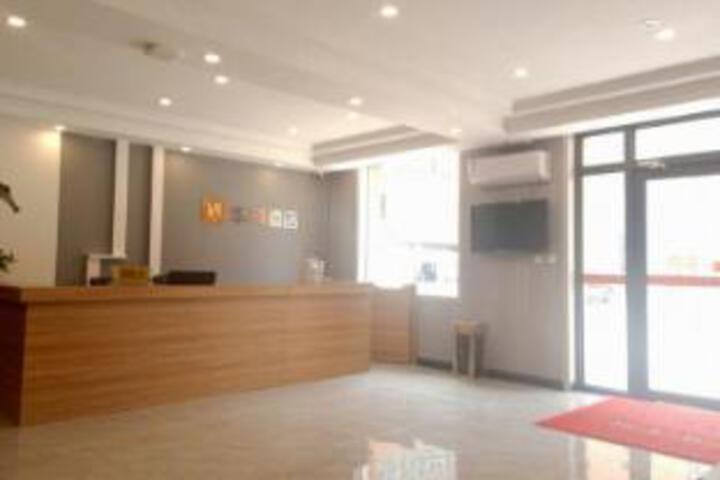 Home Inn Huaxuan Hotel (Yufeixiang Junyue Branch)