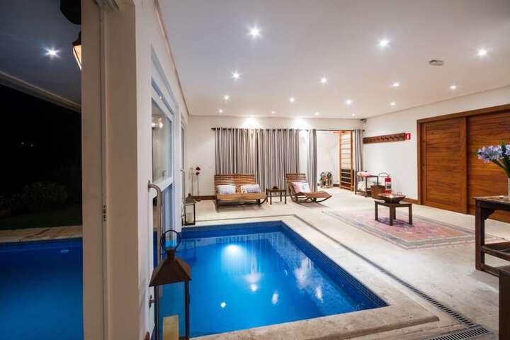 Pool 20 of 55