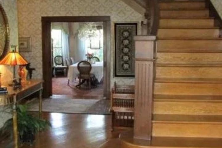 Room 15 of 24