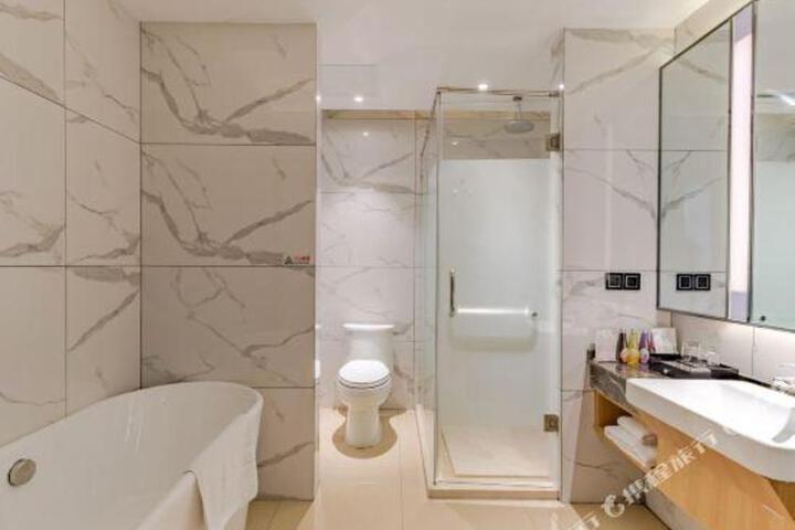 Yigang Jinma Hotel