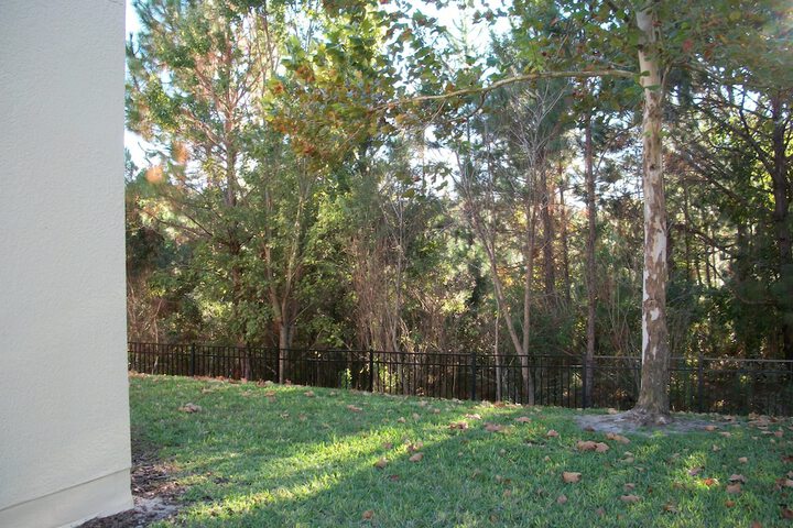 Property Grounds 36 of 41