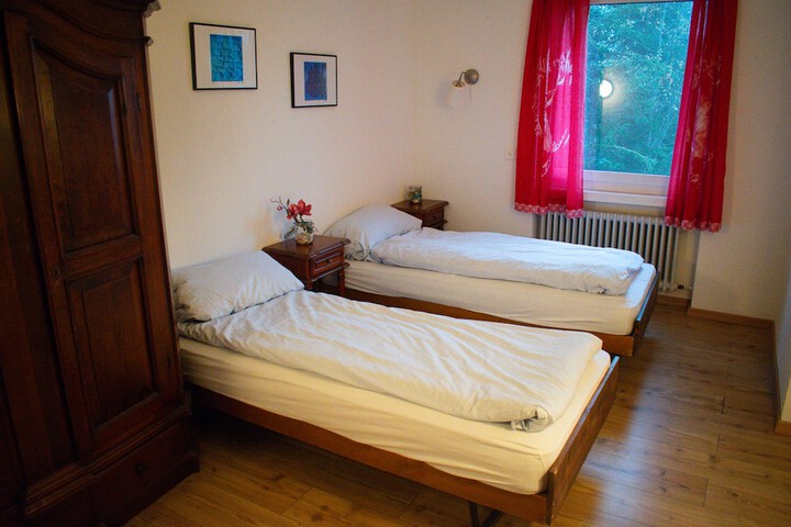 Room 15 of 65