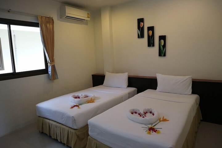 Room 6 of 49