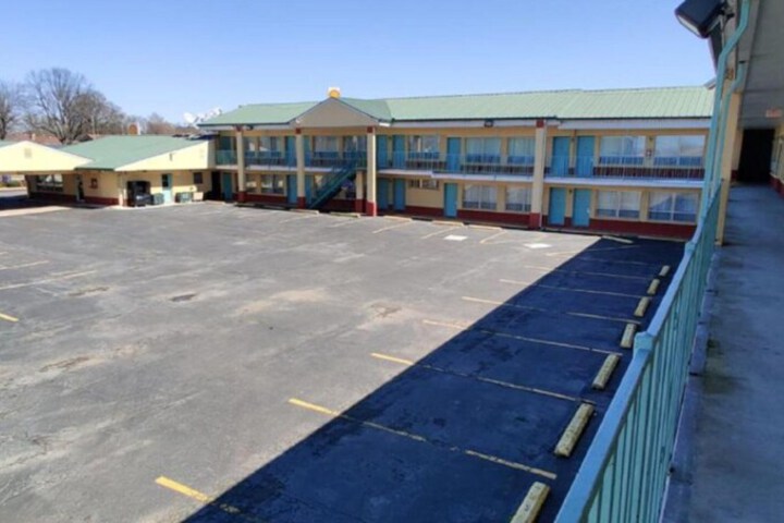 Hotel Entry