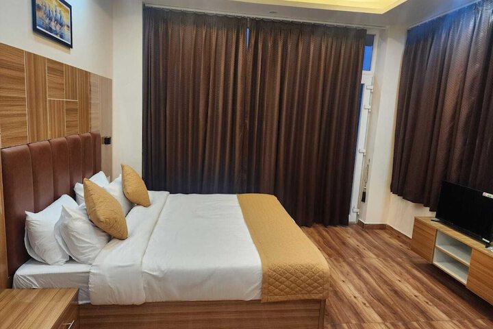 Room 18 of 44