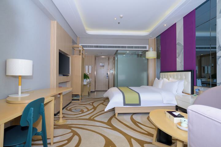 Room 7 of 26