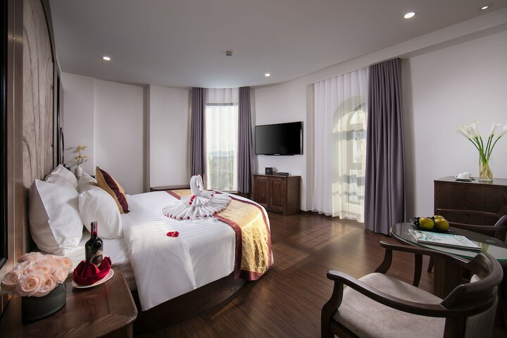Room 9 of 53