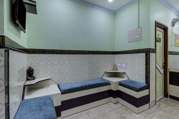 Room 4 of 15