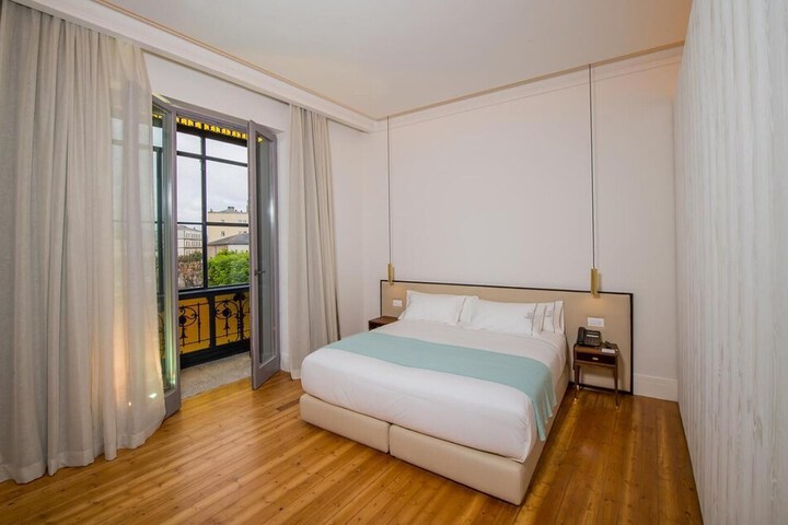 Room 16 of 47