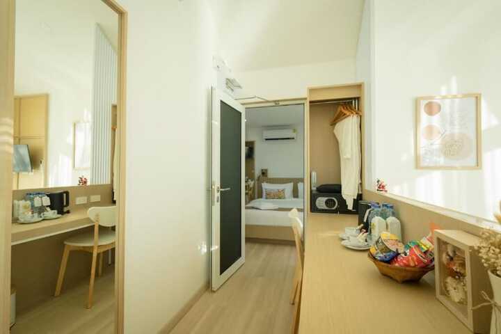 Room 51 of 105