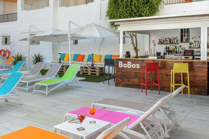 Pool Hotel