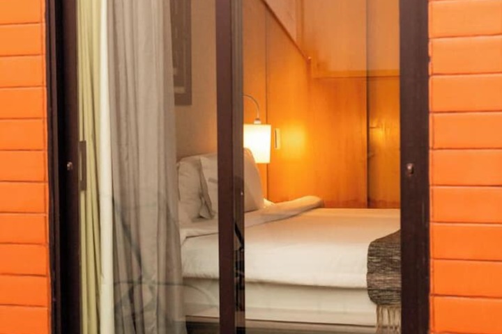 Room 75 of 174