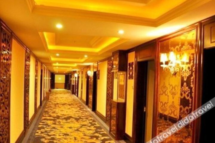 Hotel Interior 26 of 41