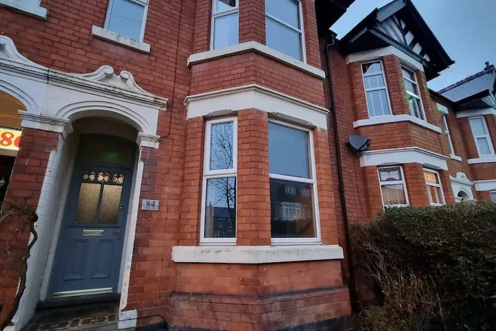 Spacious 4 bed House Great Location Coventry
