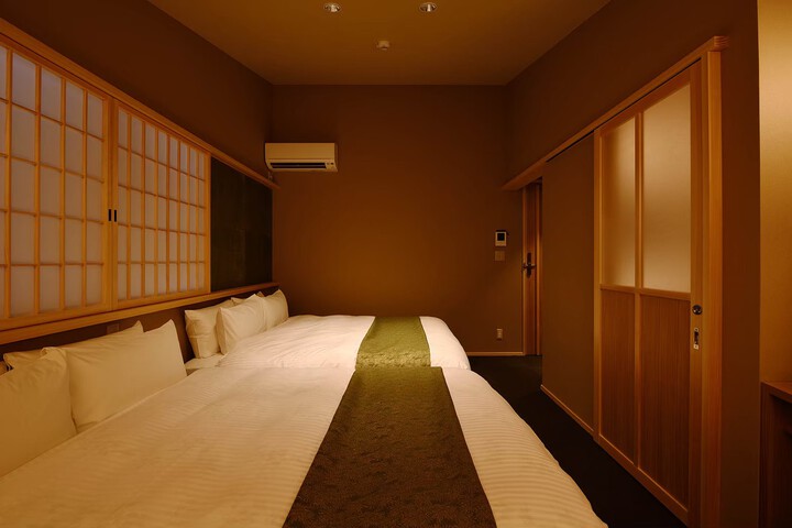 Room 23 of 29