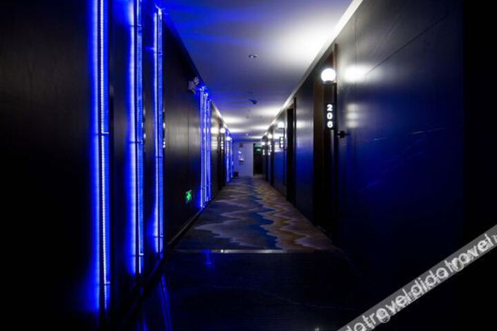 Hotel Interior 10 of 34