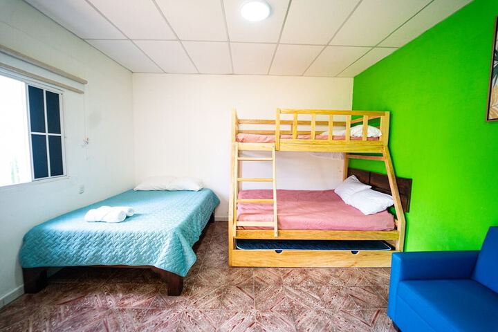 Room 6 of 37