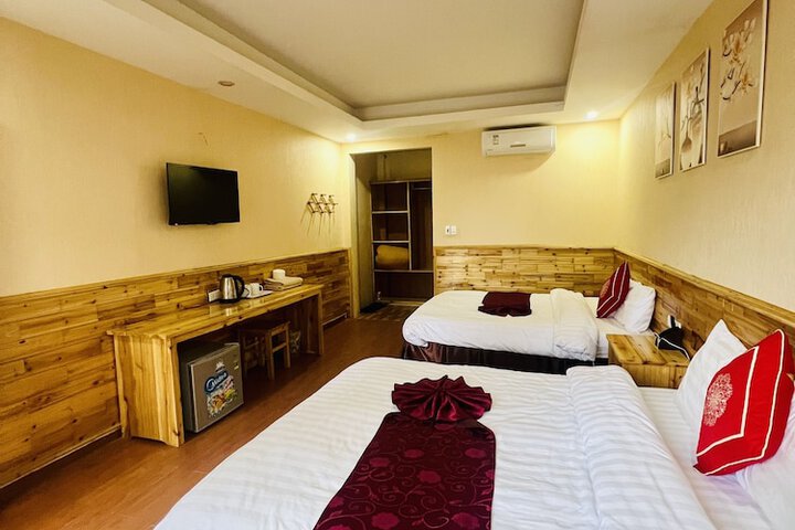 Room 18 of 31