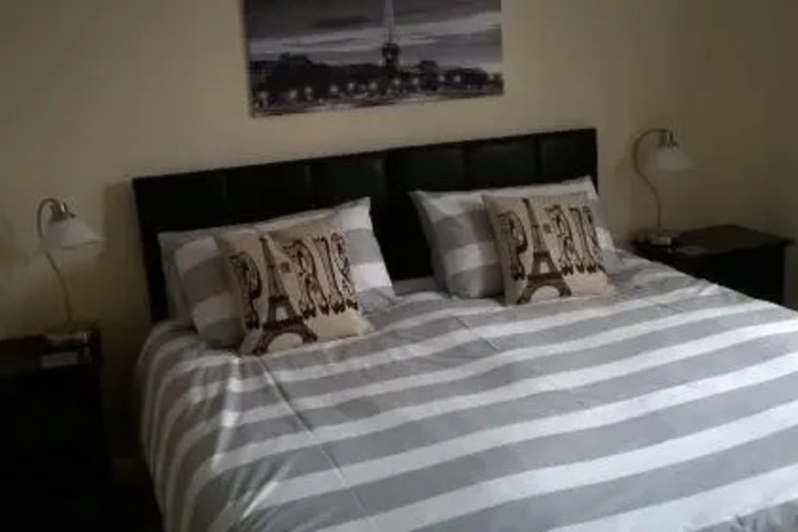 Room 3 of 12
