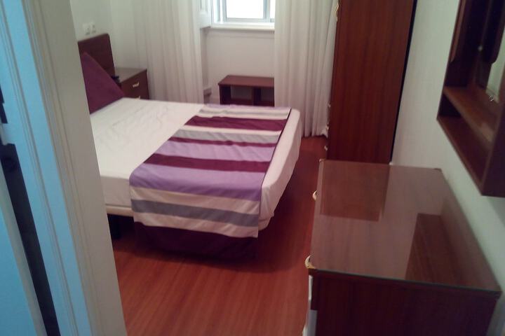 Room 9 of 46