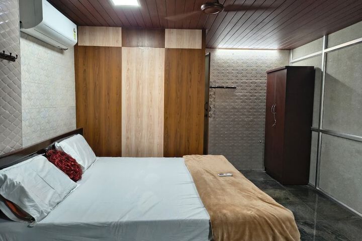 Room 16 of 55